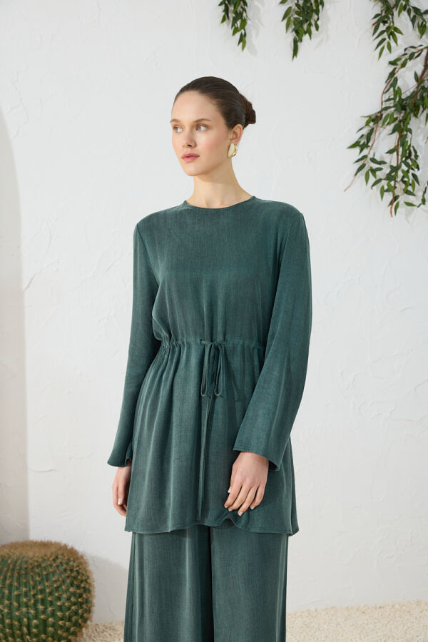 Yeşil Beli Ayarlanabilir Lastik Detaylı Tunik - Aker (1)